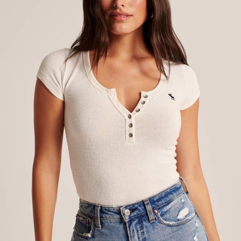 Abercrombie & Fitch Ribbed Short Sleeve Henley T Shirts